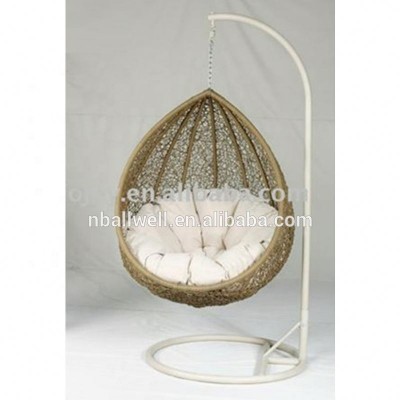 Royal egg style patio swing chair wicker hanging chair outdoor garden furniture with cushion AWRF5520B,hanging garden furniture